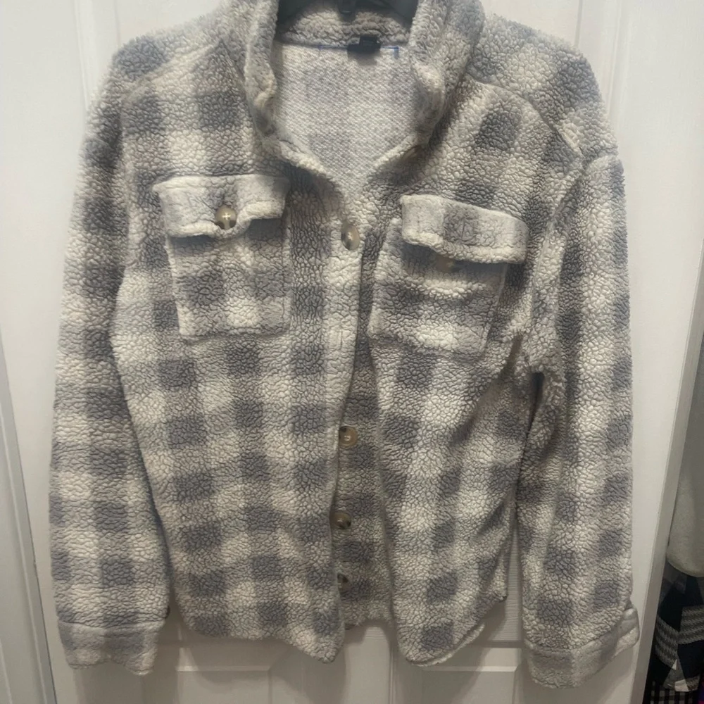 art class Fuzzy Gray and White Plaid Button Down Shirt - Picture 7 of 10